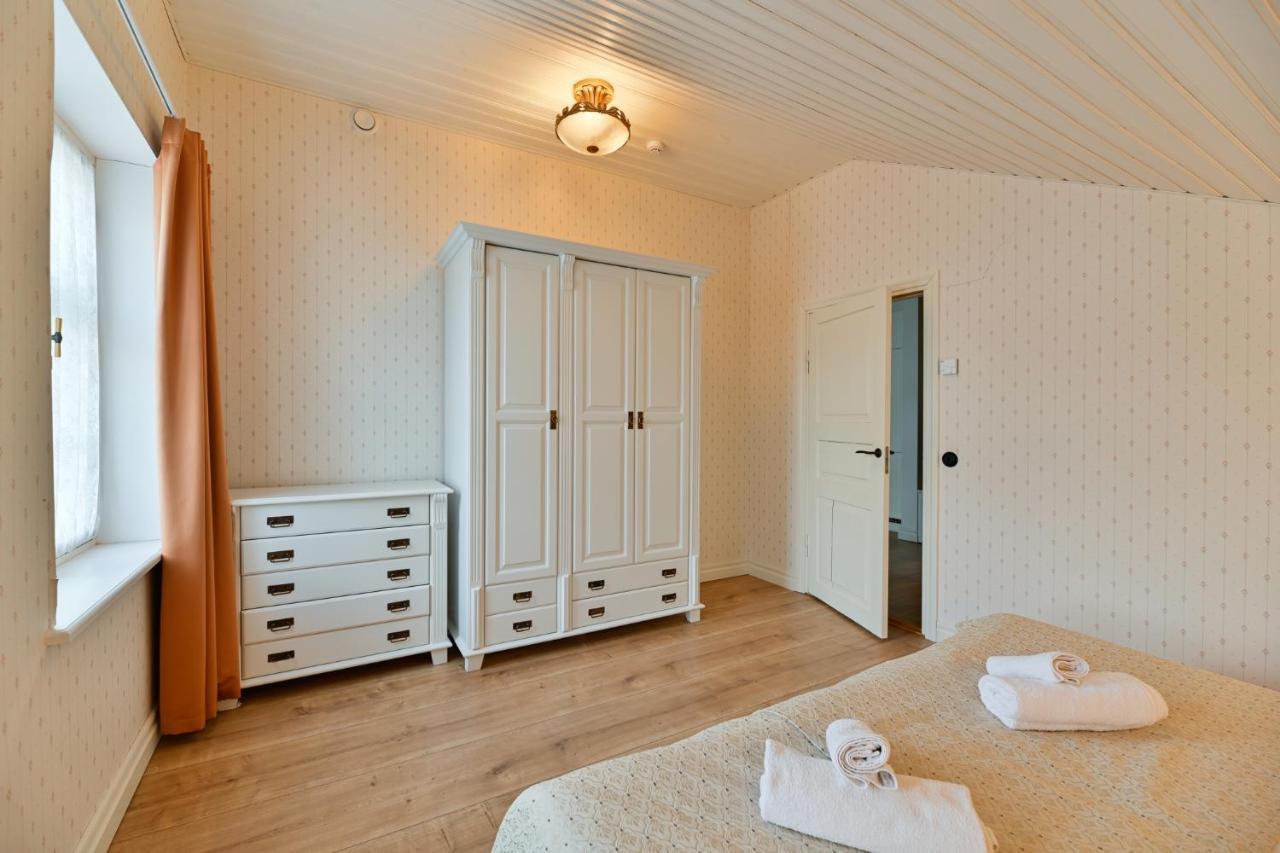 Pargimaja Apartments Kuressaare Exterior foto